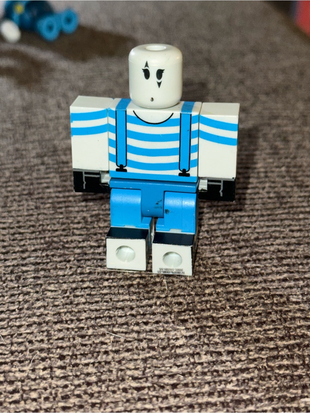 Roblox series 9 Arsenal by Jazwares the Perforner action figure